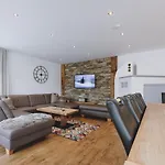 Dağ evi Badia By We Rent, Summercard Included