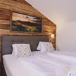 Dağ evi Badia By We Rent, Summercard Included *